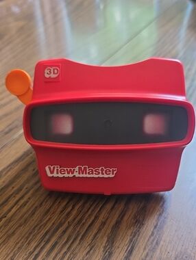 Vintage View-Master Red 3D Viewer